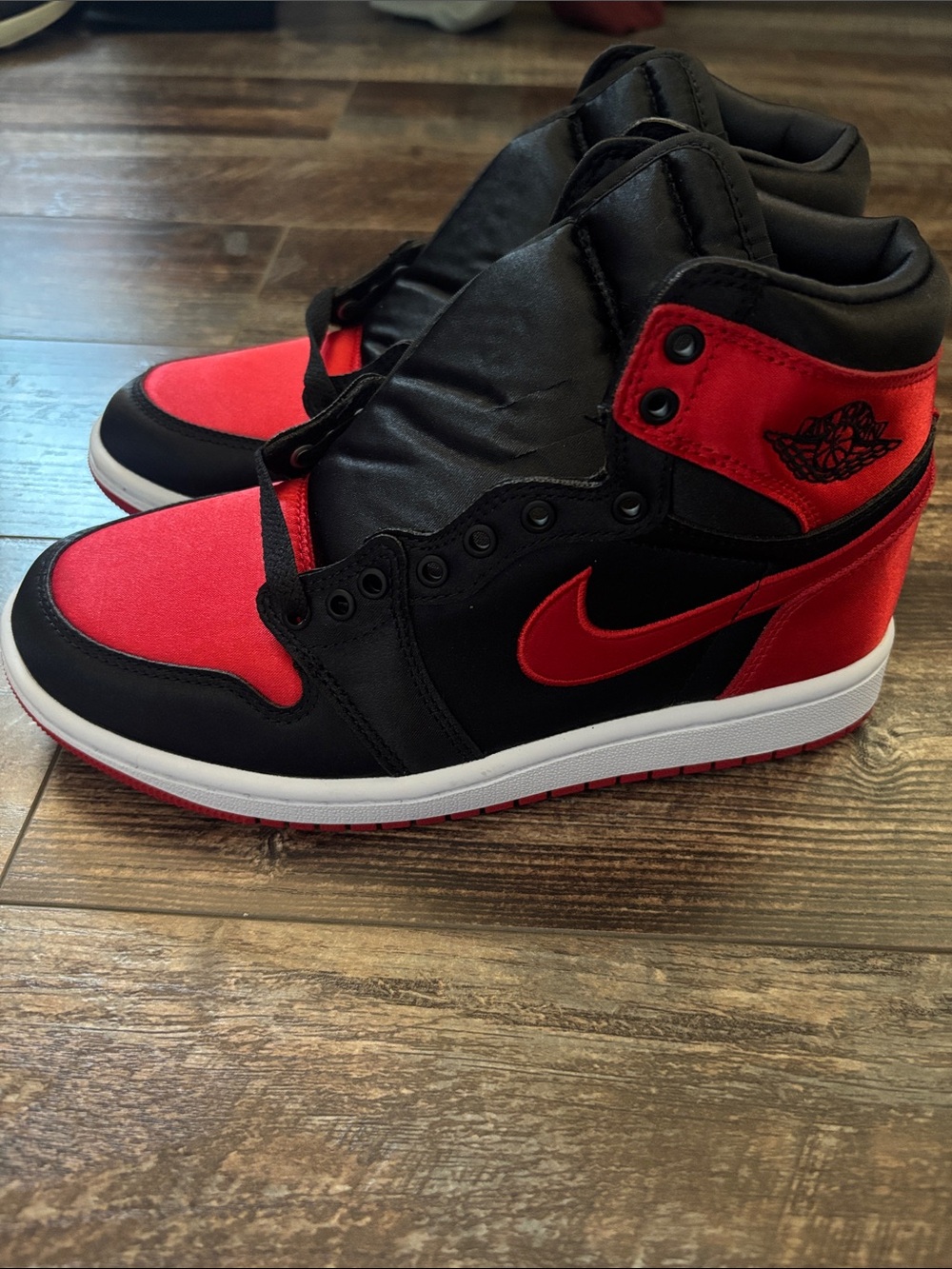 Jordan 1 OG Satin Bred women’s 6.5